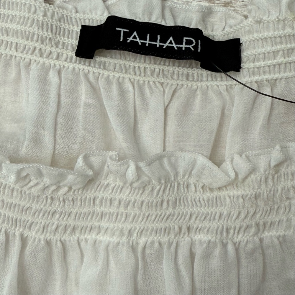 Tahari White Smocked Blouse Size Small.